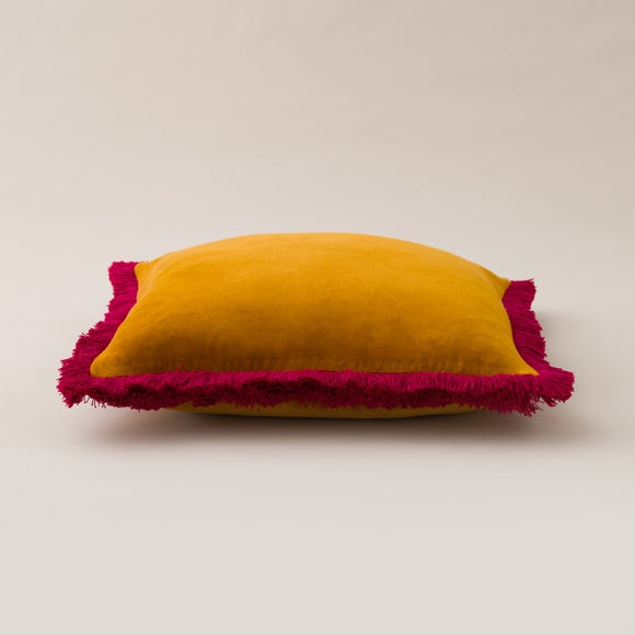 Carousel navigation image position 4 of 6