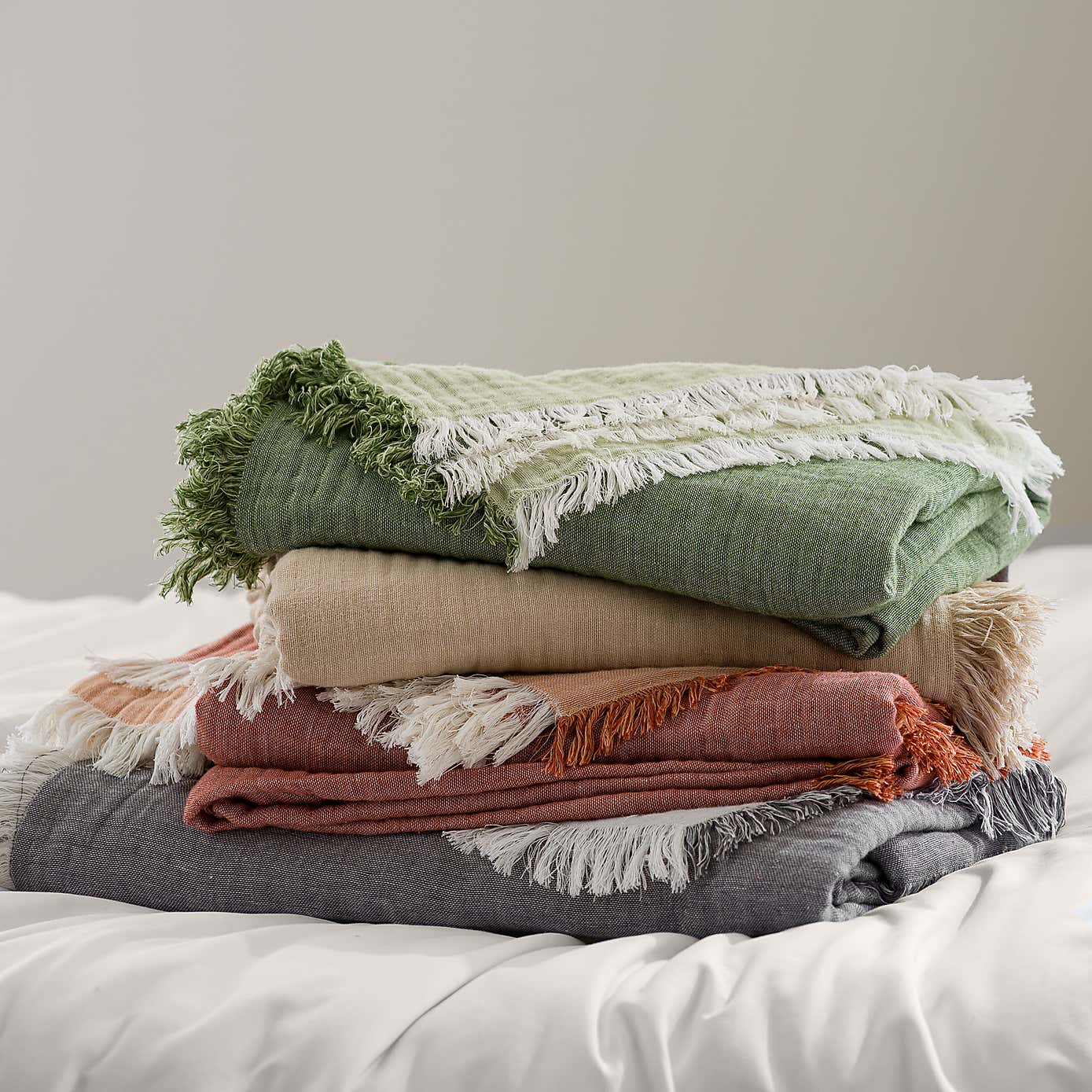 Carousel zoom image position 3 of 3