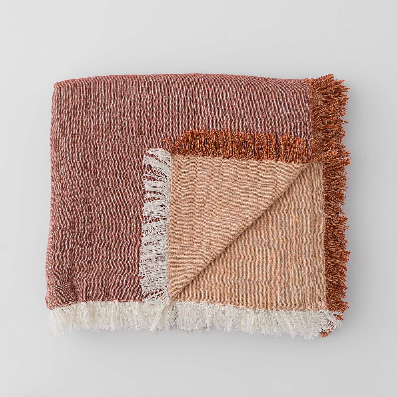 Carousel zoom image position 2 of 3