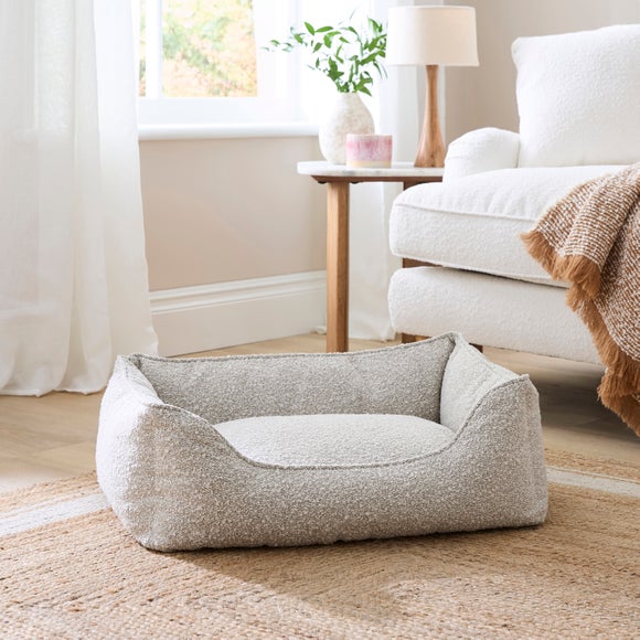 Carousel navigation image position 3 of 5