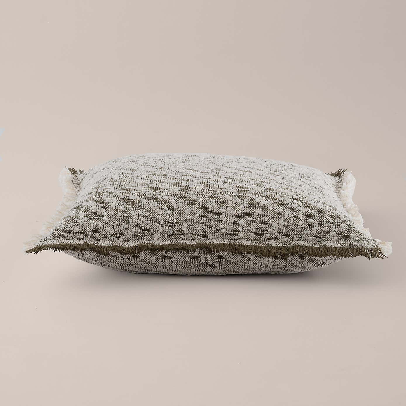 Carousel zoom image position 4 of 4