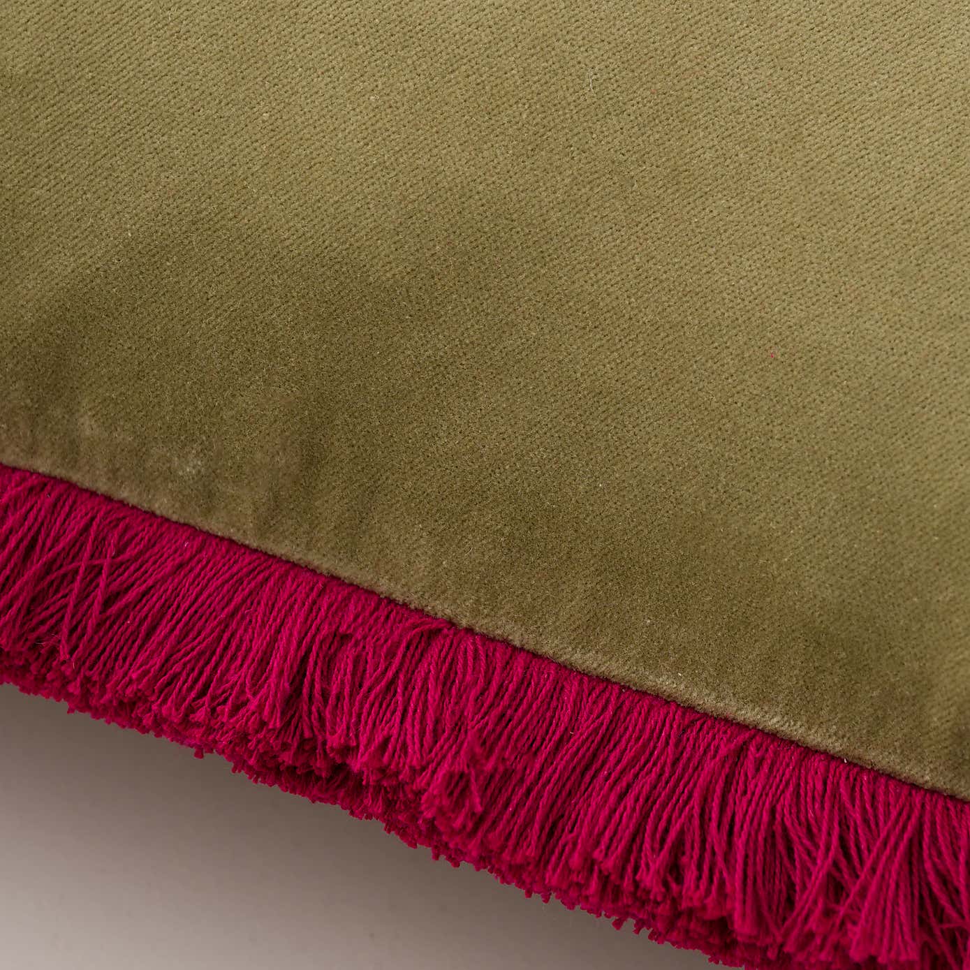 Carousel zoom image position 5 of 6