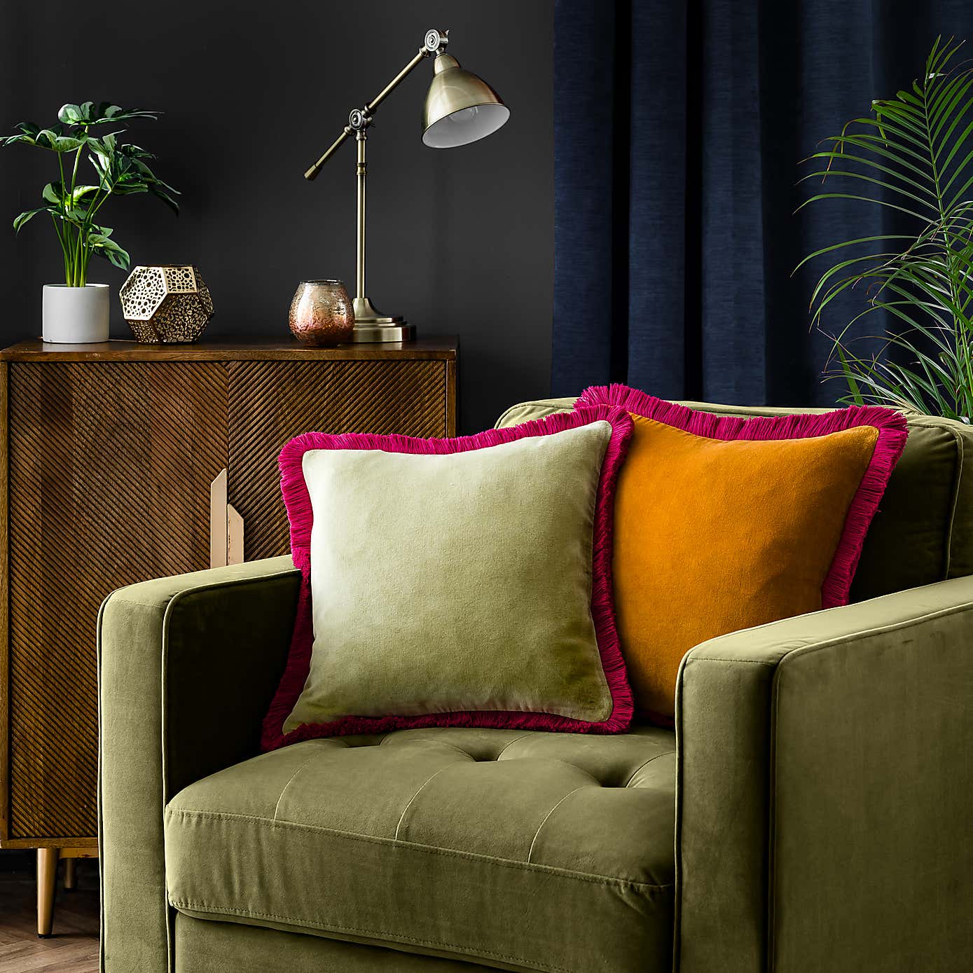 Carousel zoom image position 6 of 6