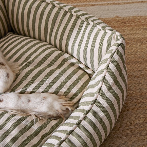 Carousel navigation image position 3 of 5