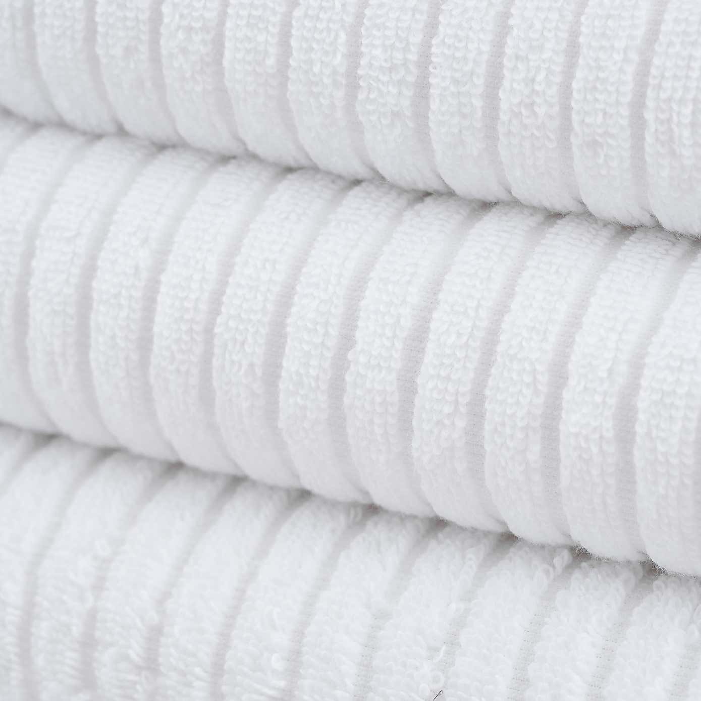 Carousel zoom image position 2 of 3