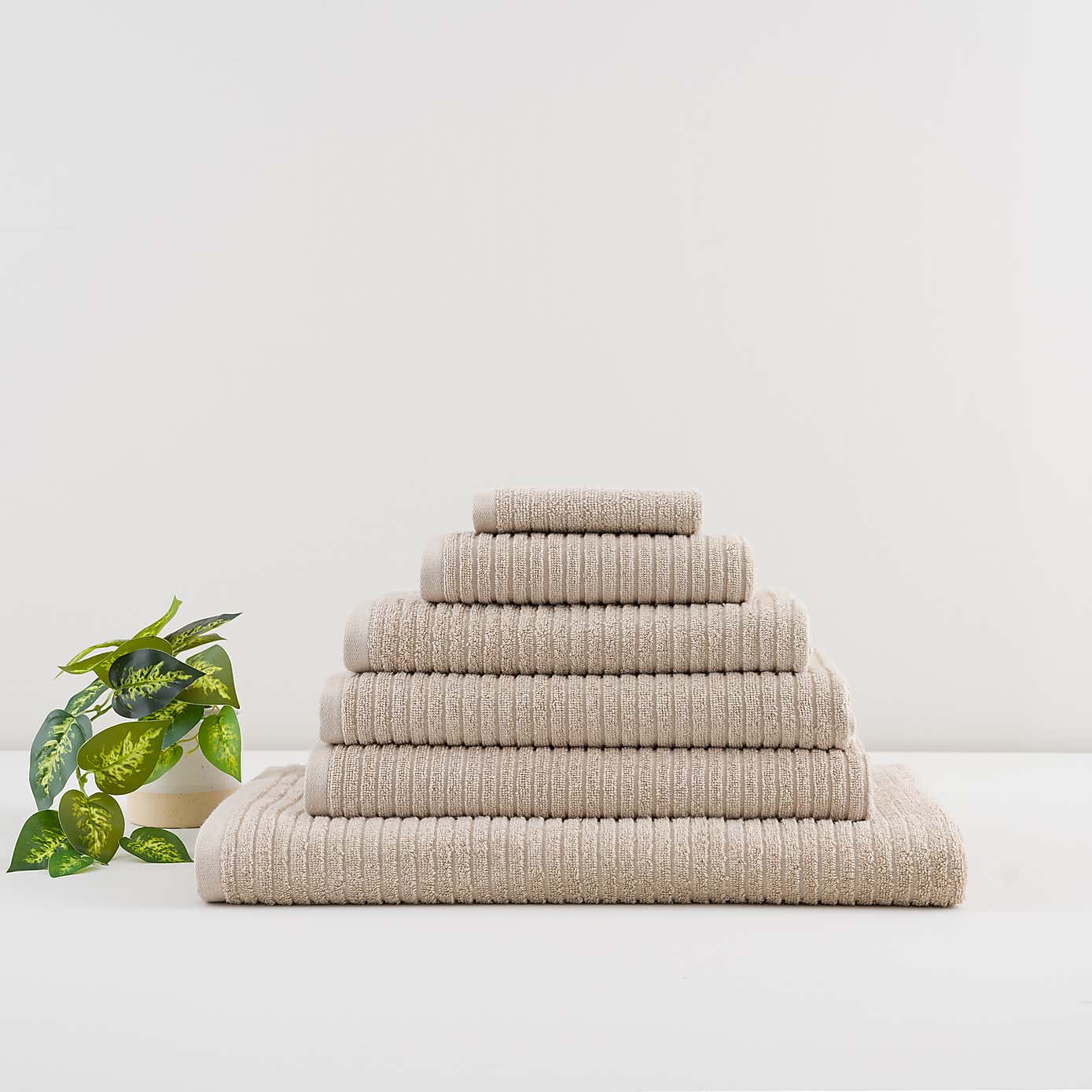 Carousel zoom image position 1 of 3