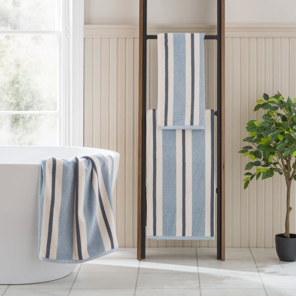 Carousel navigation image position 3 of 4