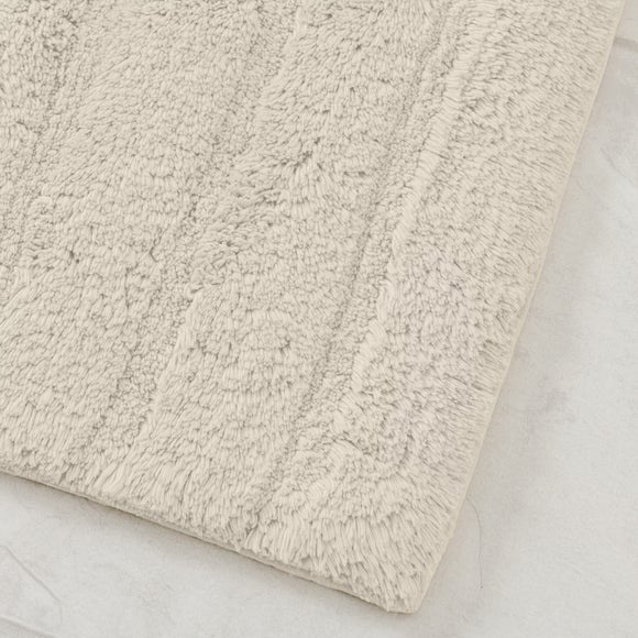 Carousel navigation image position 2 of 3