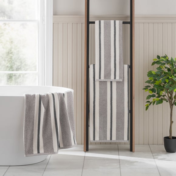 Carousel navigation image position 3 of 4