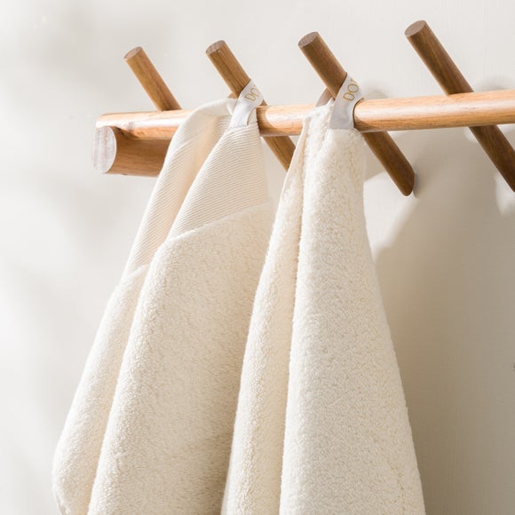 Carousel navigation image position 6 of 8