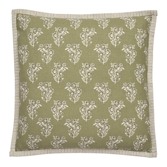 Carousel navigation image position 3 of 4