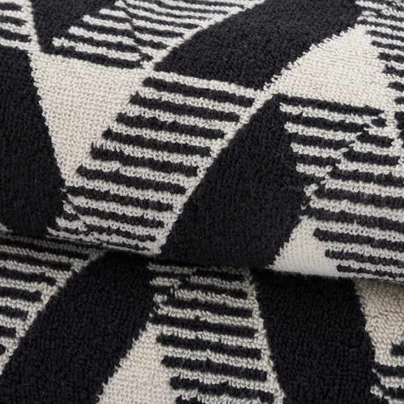 Carousel navigation image position 4 of 6