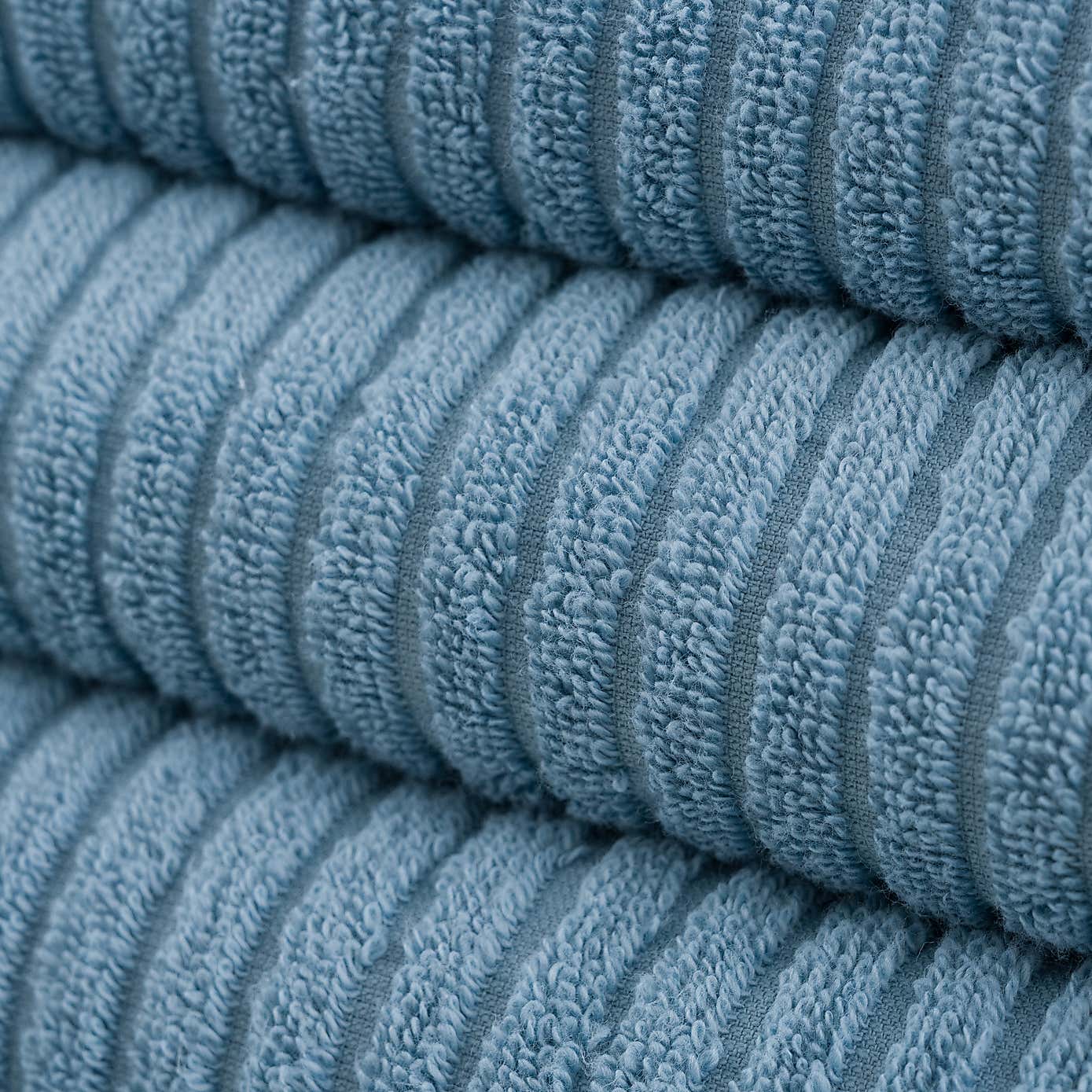 Carousel zoom image position 2 of 3