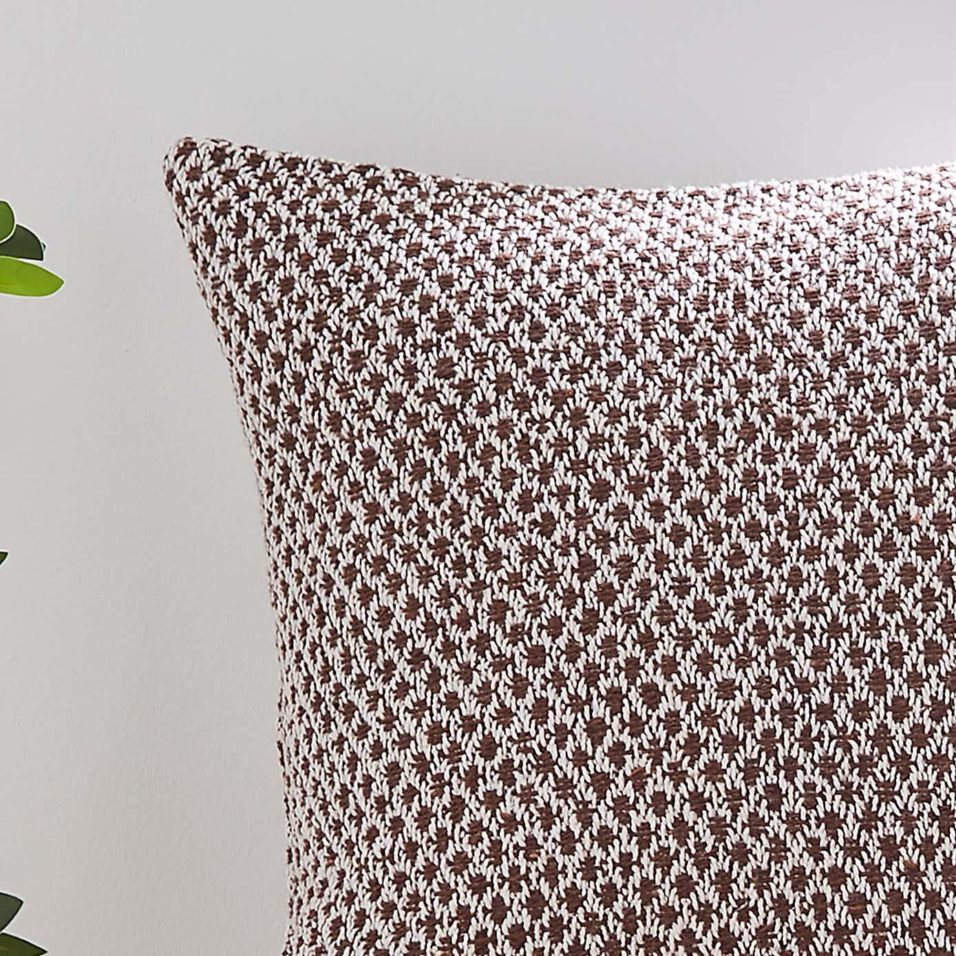 Carousel zoom image position 2 of 4