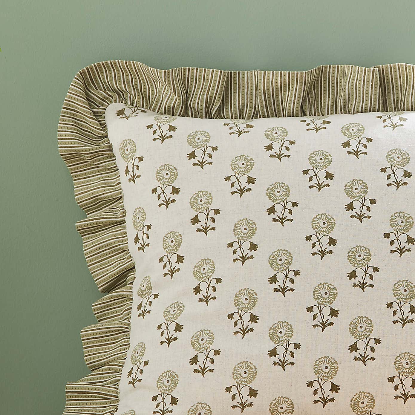 Carousel zoom image position 2 of 5