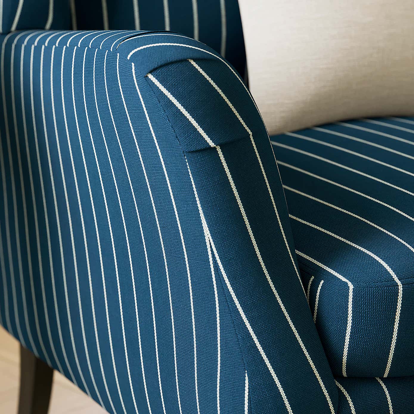 Carousel zoom image position 3 of 9