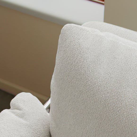 Carousel navigation image position 4 of 9