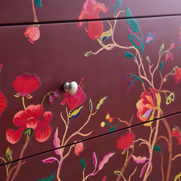 Carousel navigation image position 4 of 7