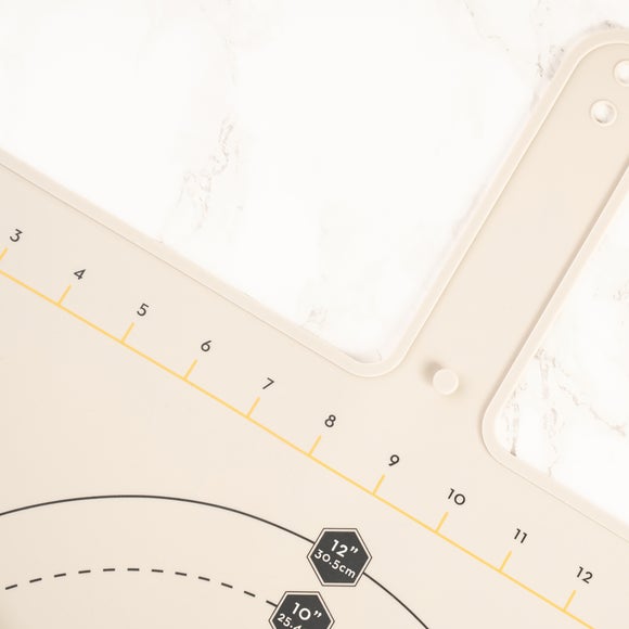 Carousel navigation image position 5 of 6