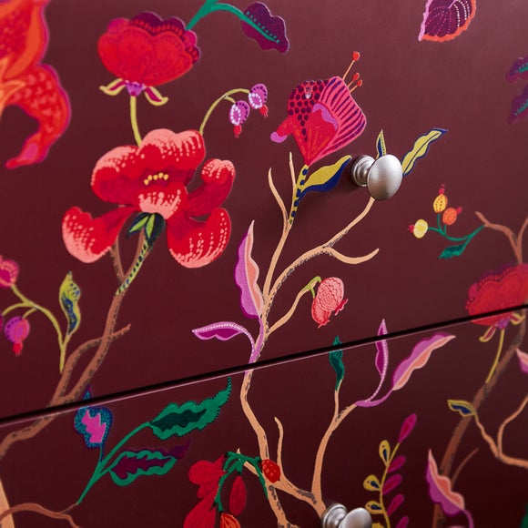 Carousel navigation image position 4 of 7