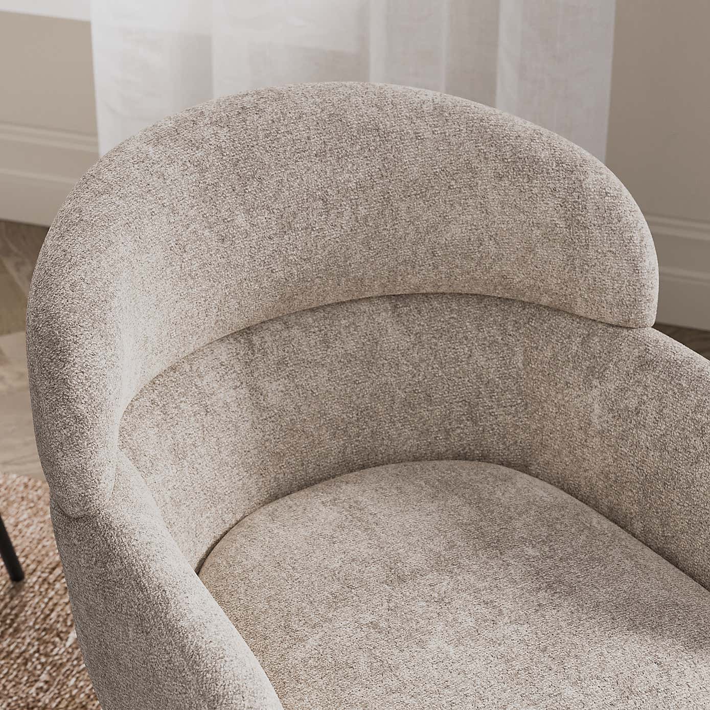 Carousel zoom image position 4 of 7