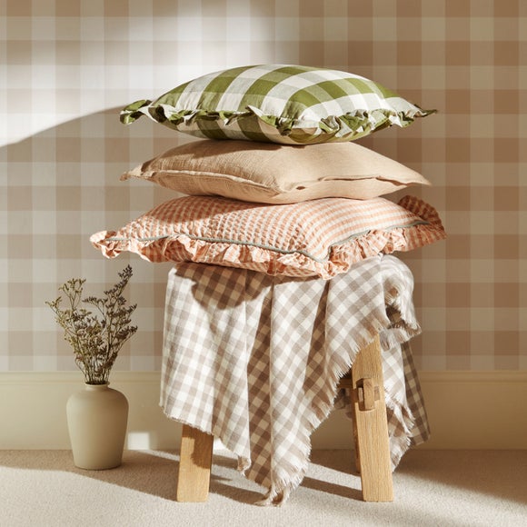 Carousel navigation image position 3 of 6