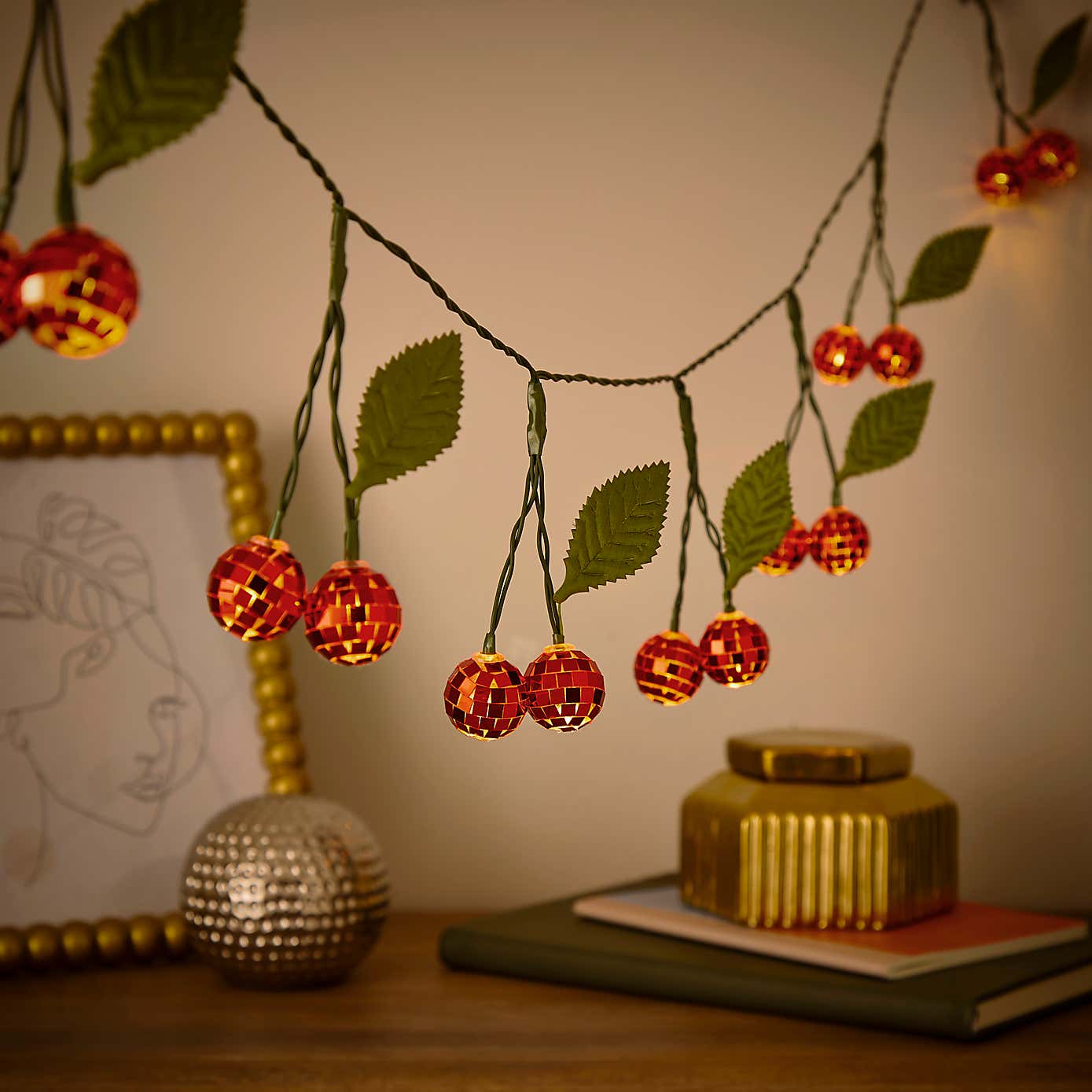 Carousel zoom image position 2 of 5