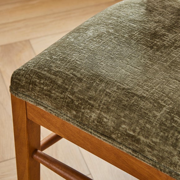 Carousel navigation image position 4 of 8