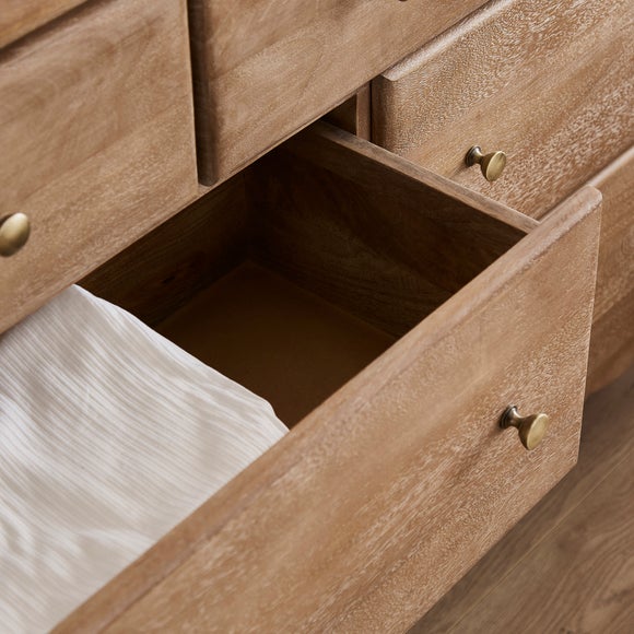 Carousel navigation image position 3 of 7