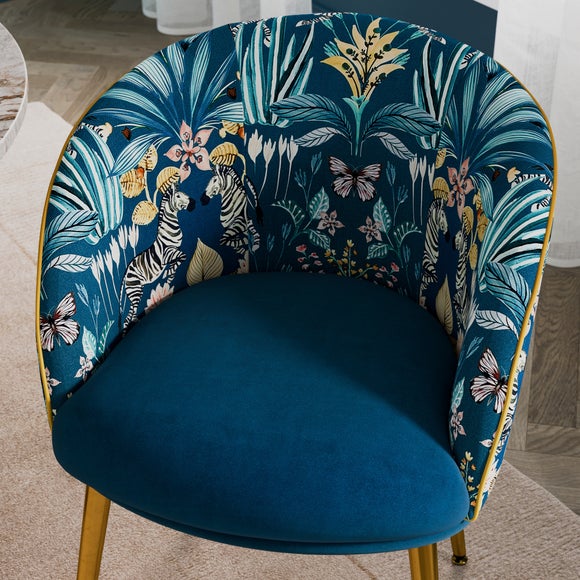 Carousel navigation image position 4 of 8