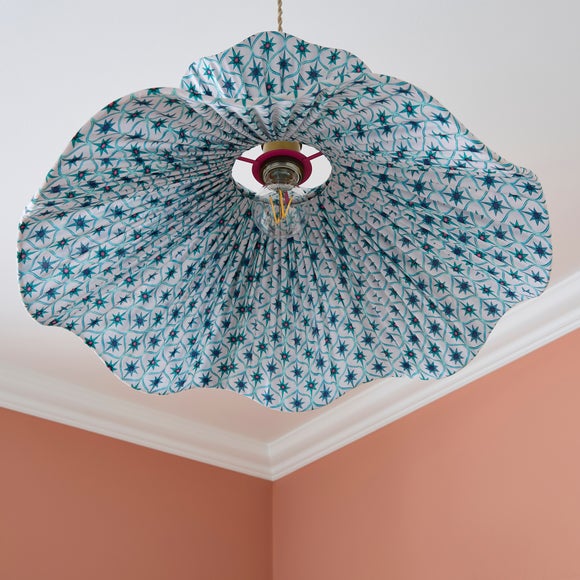 Carousel navigation image position 3 of 5