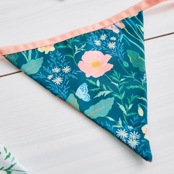 Carousel navigation image position 2 of 3