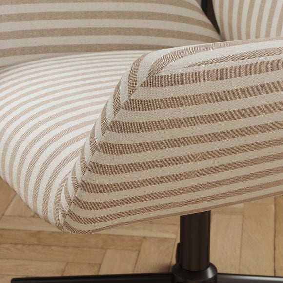 Carousel navigation image position 4 of 8