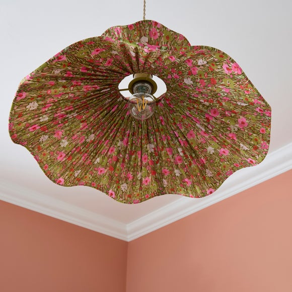 Carousel navigation image position 3 of 5