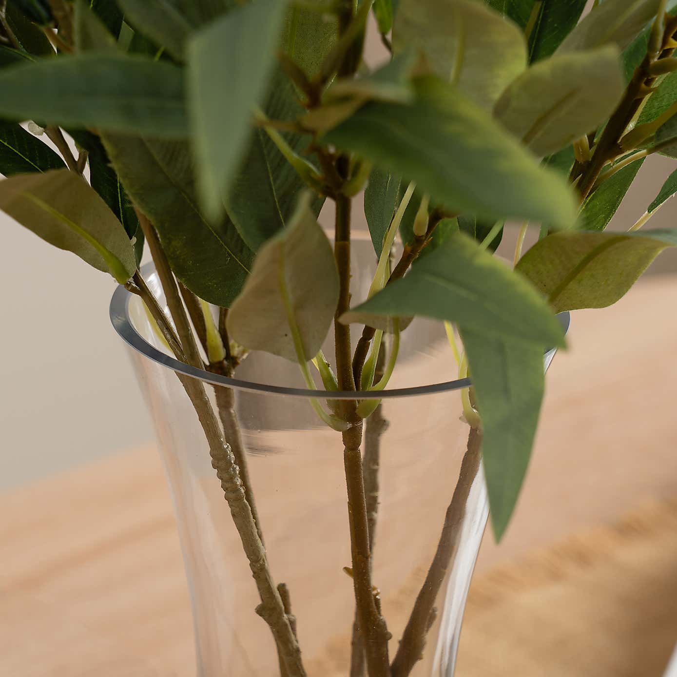 Carousel zoom image position 2 of 3