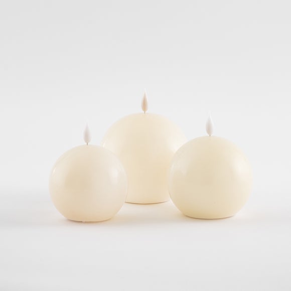 Carousel navigation image position 3 of 3