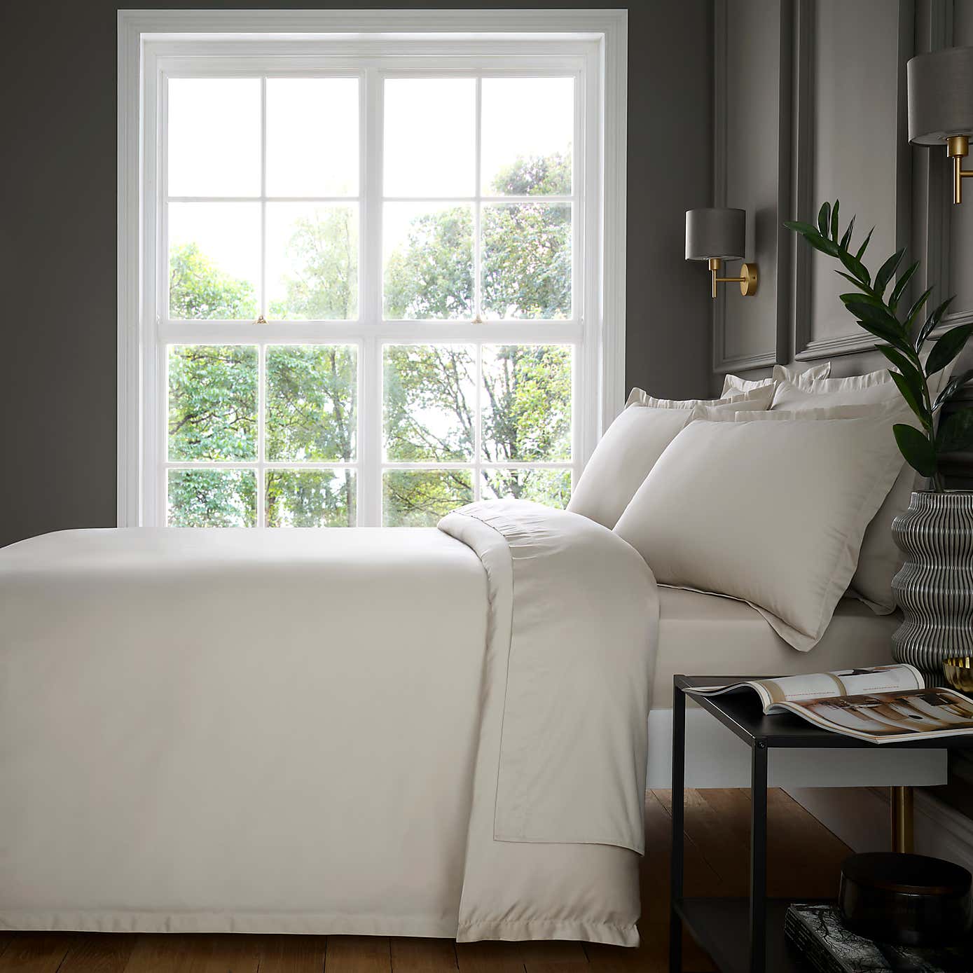 Carousel zoom image position 2 of 2