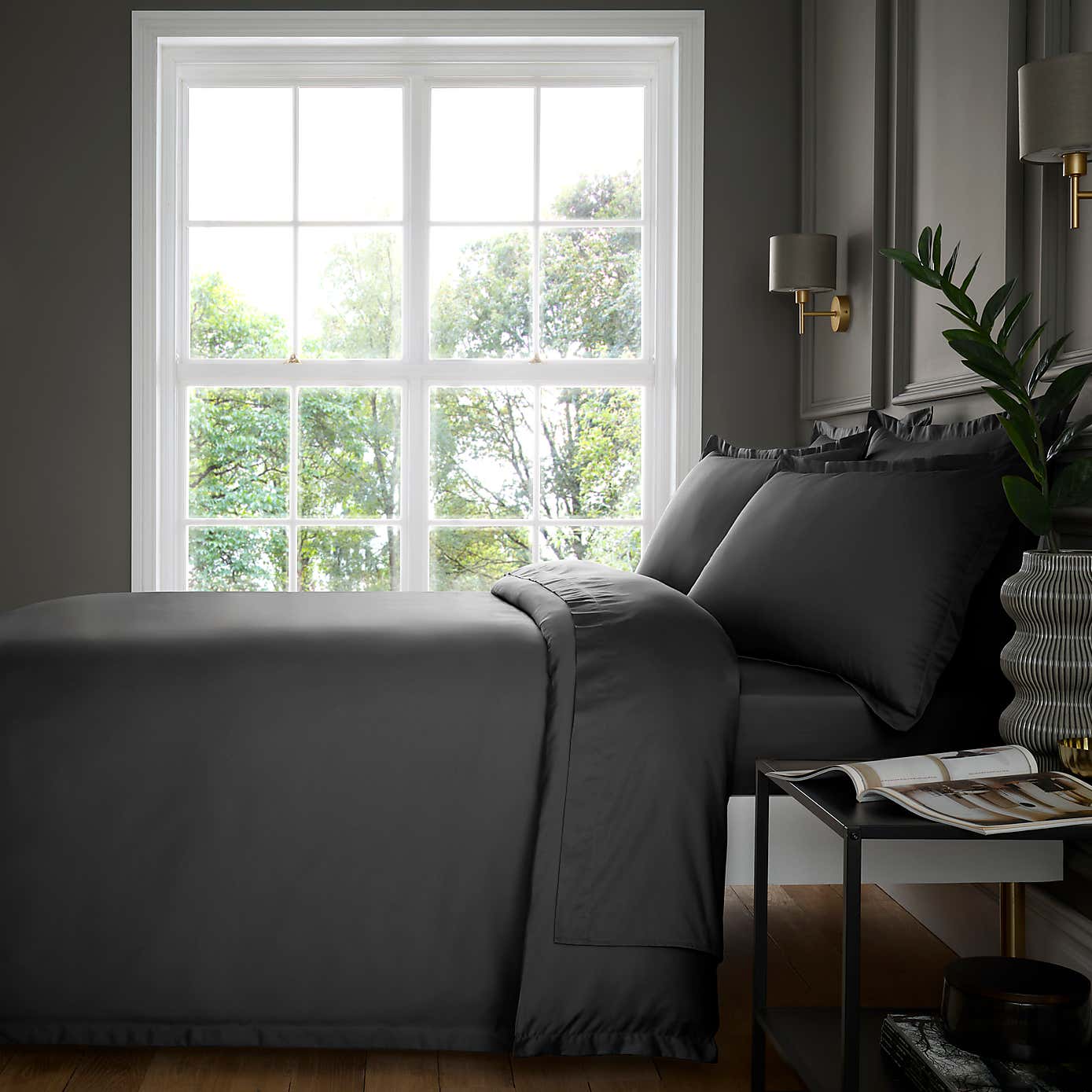 Carousel zoom image position 2 of 2