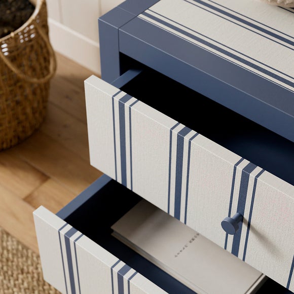 Carousel navigation image position 4 of 8