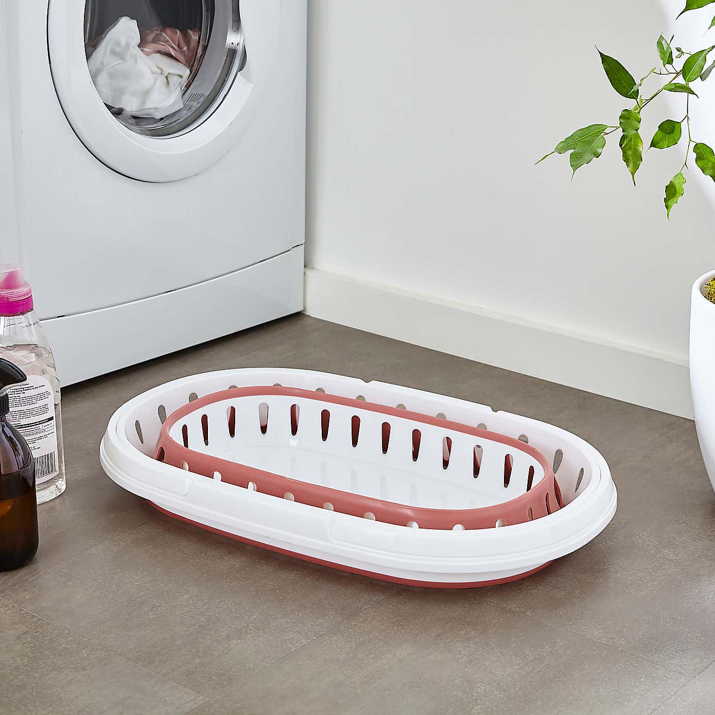 Carousel zoom image position 2 of 3