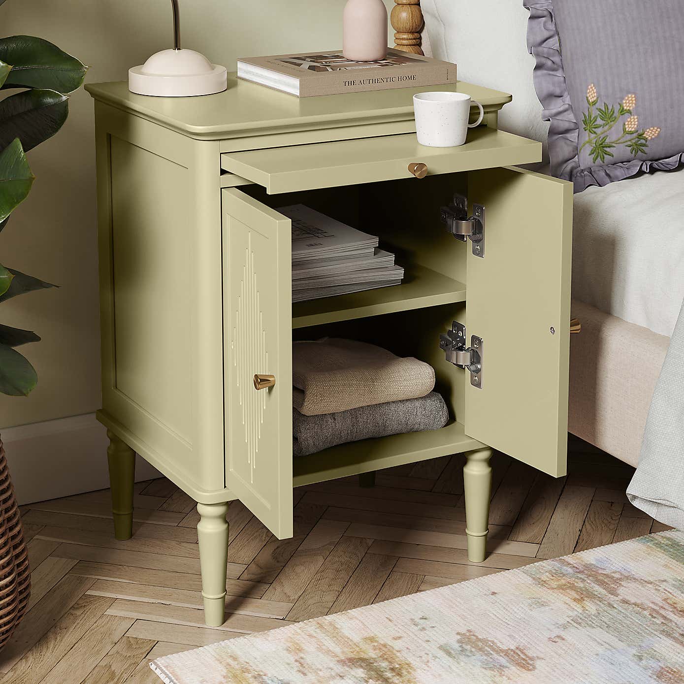 Carousel zoom image position 2 of 8