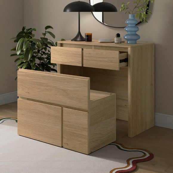 Carousel navigation image position 2 of 8