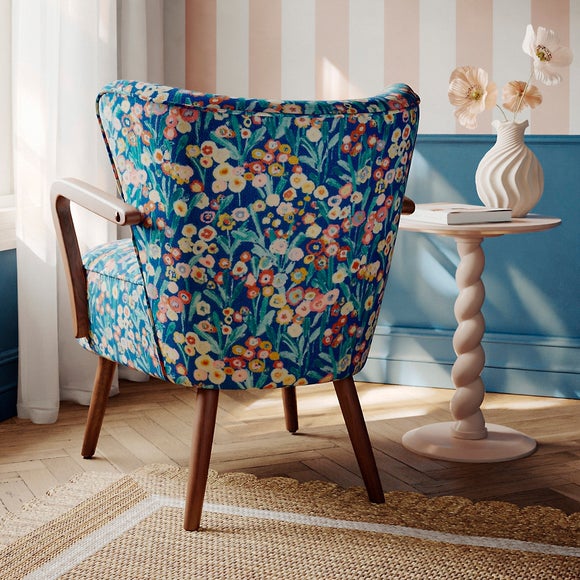 Carousel navigation image position 2 of 9