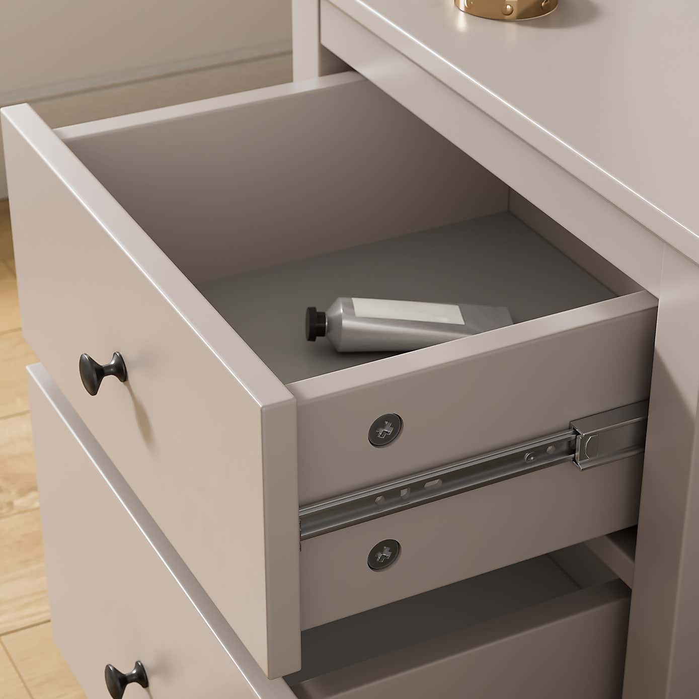 Carousel zoom image position 3 of 6