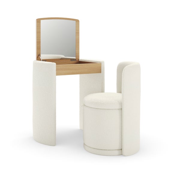 Carousel navigation image position 6 of 8