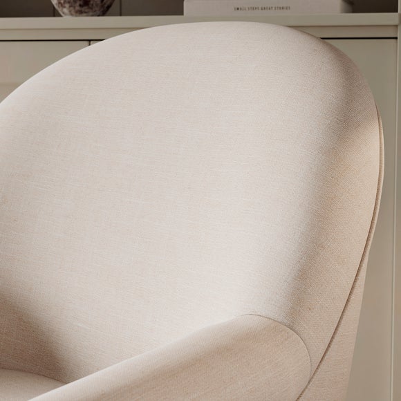 Carousel navigation image position 3 of 9