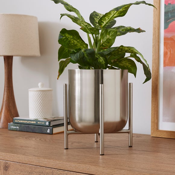 Curved Metal Plant Pot With Stand