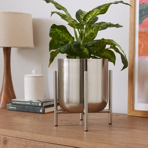 Curved Metal Plant Pot With Stand