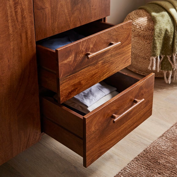 Carousel navigation image position 3 of 8