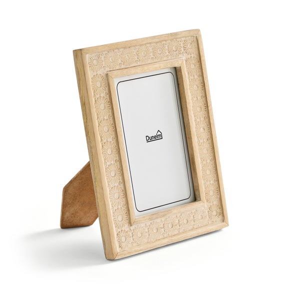 Carousel navigation image position 3 of 3